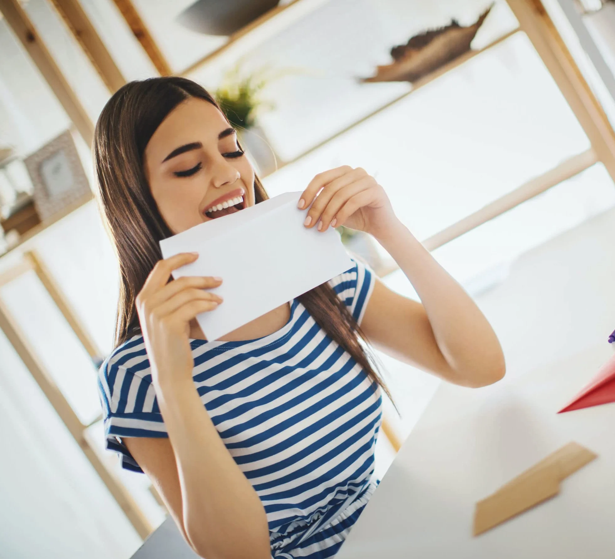Enveloppes en papier blanc américaines sans fenêtre auto-fermeture à bande en silicone Ofituria 50 sachets