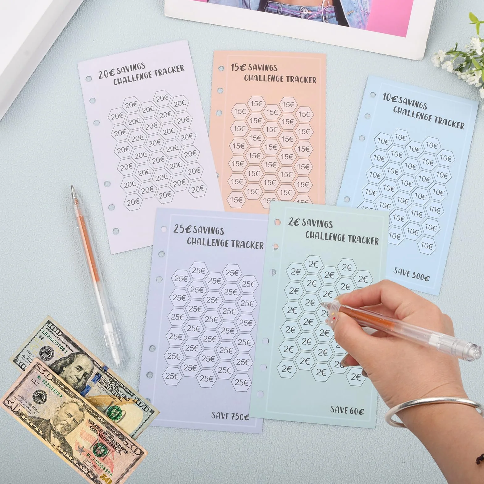 Lot de 48 Feuilles de Budget A6, Classeur Budget Set de Défi, Suivi de Budget 6 Trous Tracker