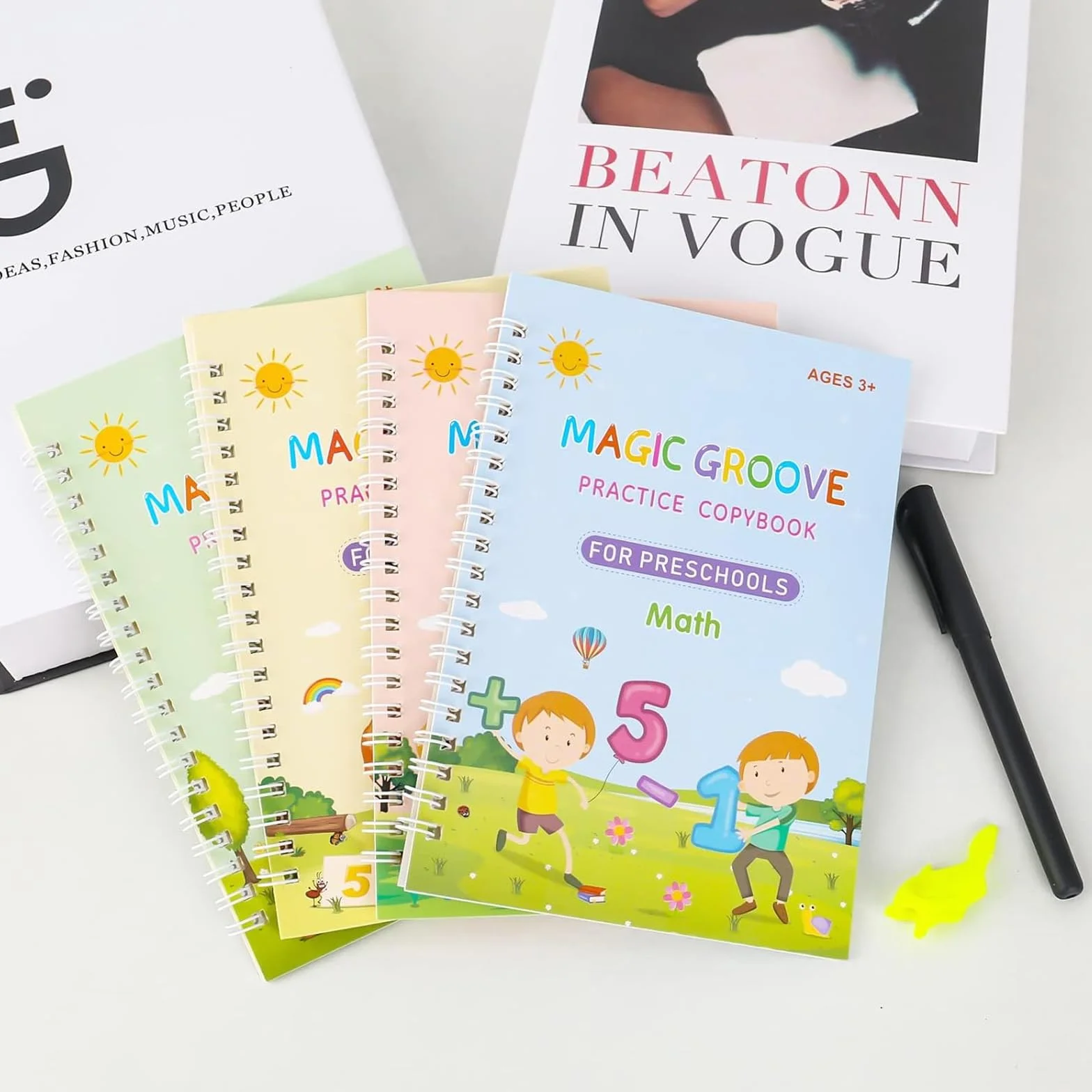 Magic Practice Scribe Book Set Enfant Réutilisé 4 Livres Calligraphie Magique Stylo Recharges Grip Guide Doigts 3-5 Ans