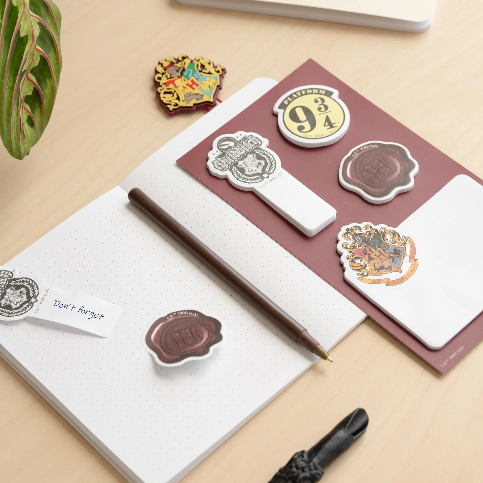 Grupo Erik Harry Potter Papeterie Set Stylo Bille Crayon Surligneurs Carnets A6 Stickers