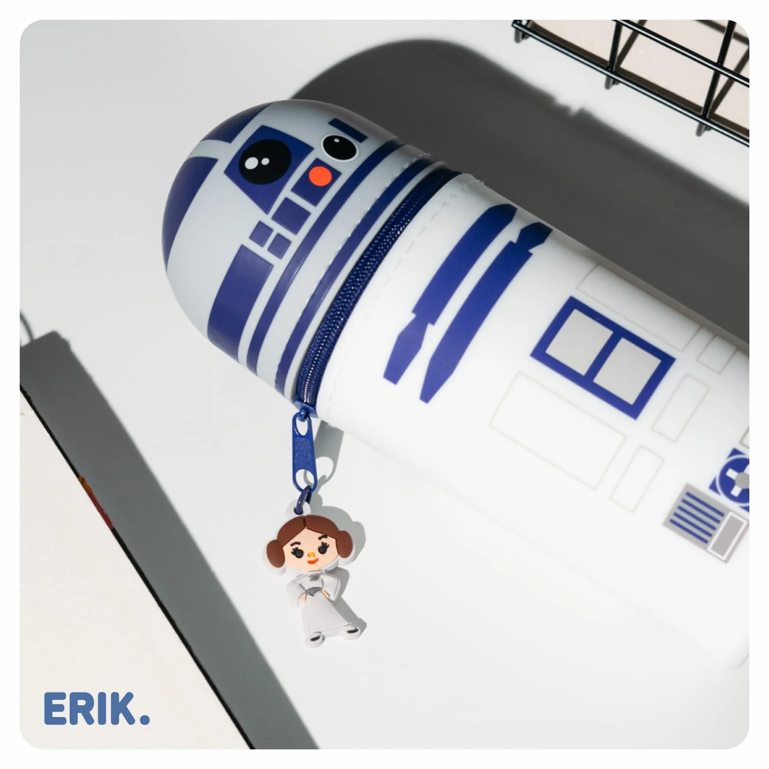 Grupo Erik Trousse 3D Star Wars Silicone Extensible Fournitures Scolaires