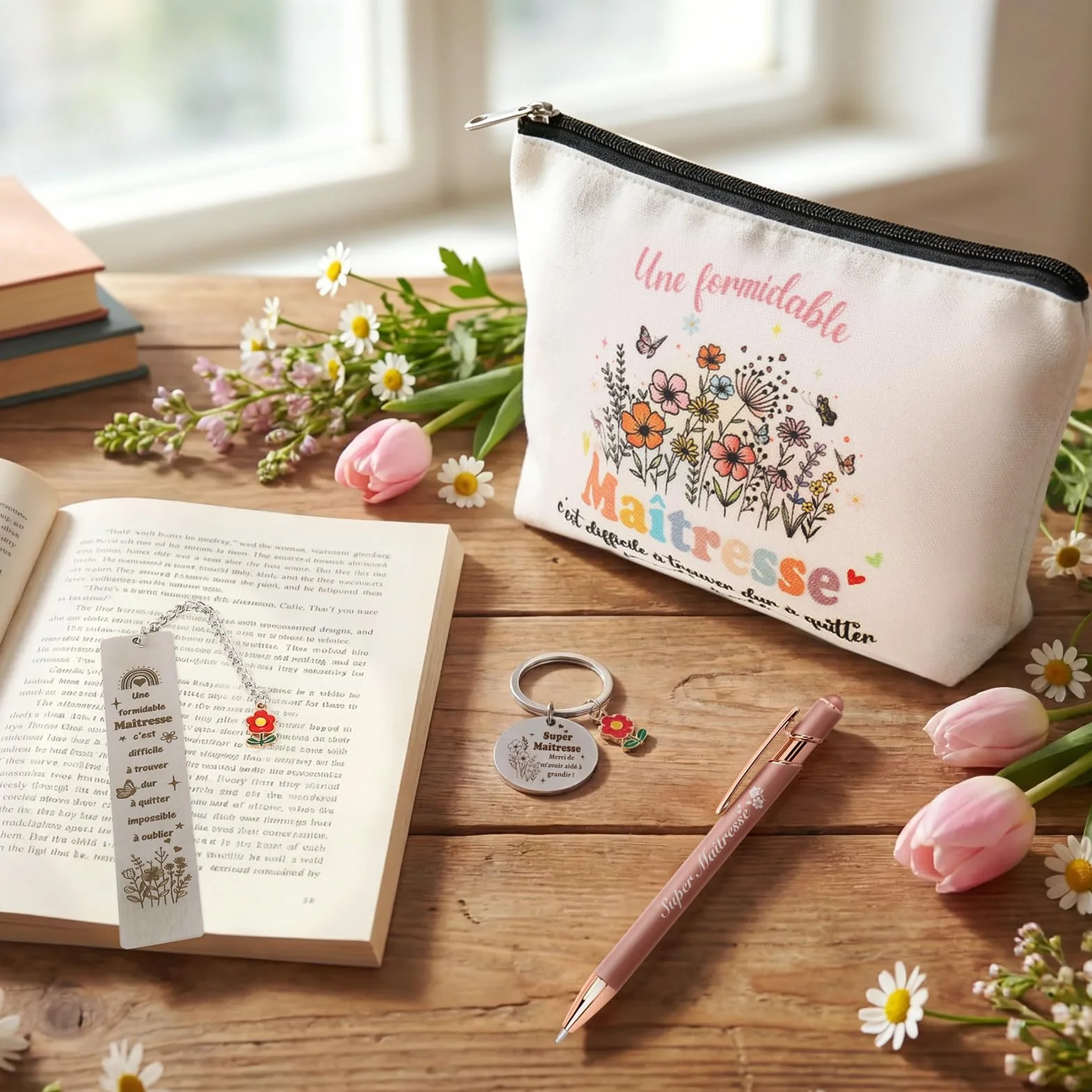 HOWAF Trousse Maîtresse d'École Cadeau Set avec Porte Clef Stylo Bille Marque Page