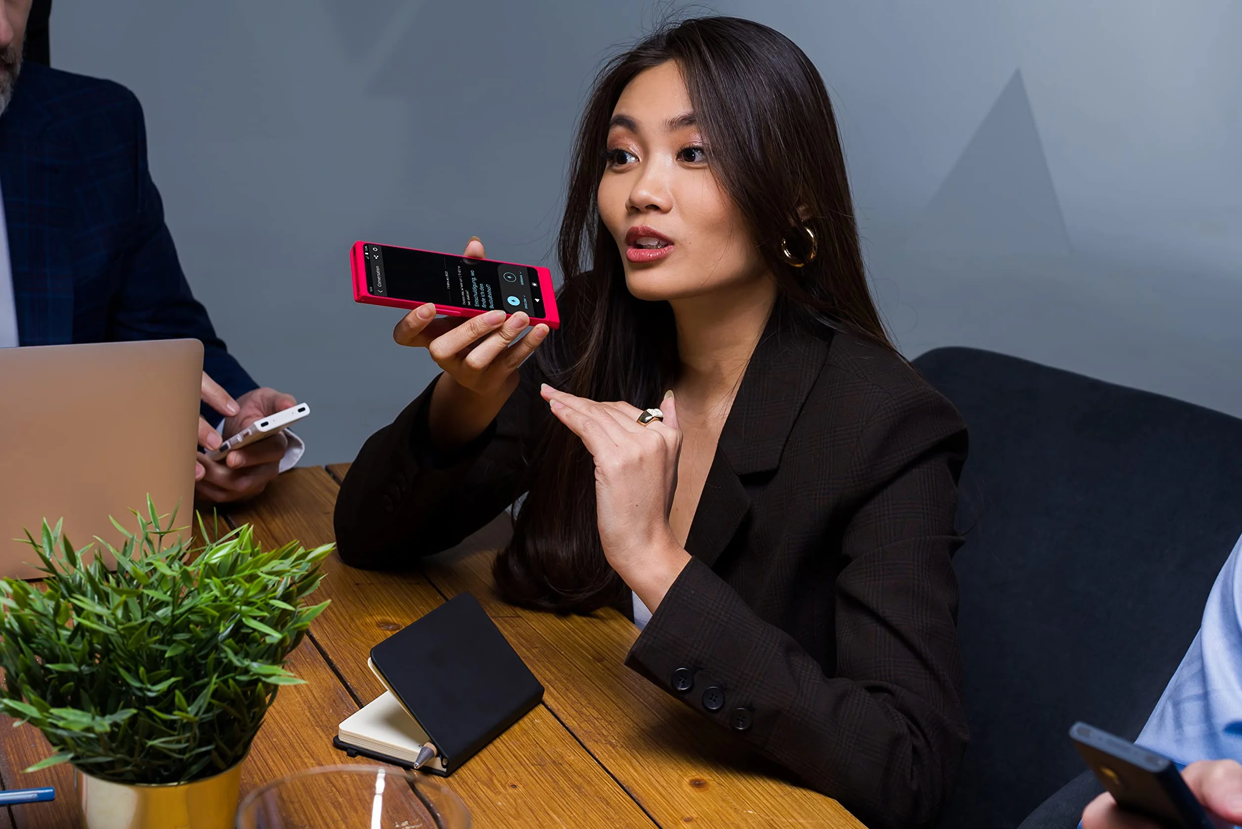 Traducteur vocal instantané Vasco V4 108 langues Internet gratuit à vie Ruby Red