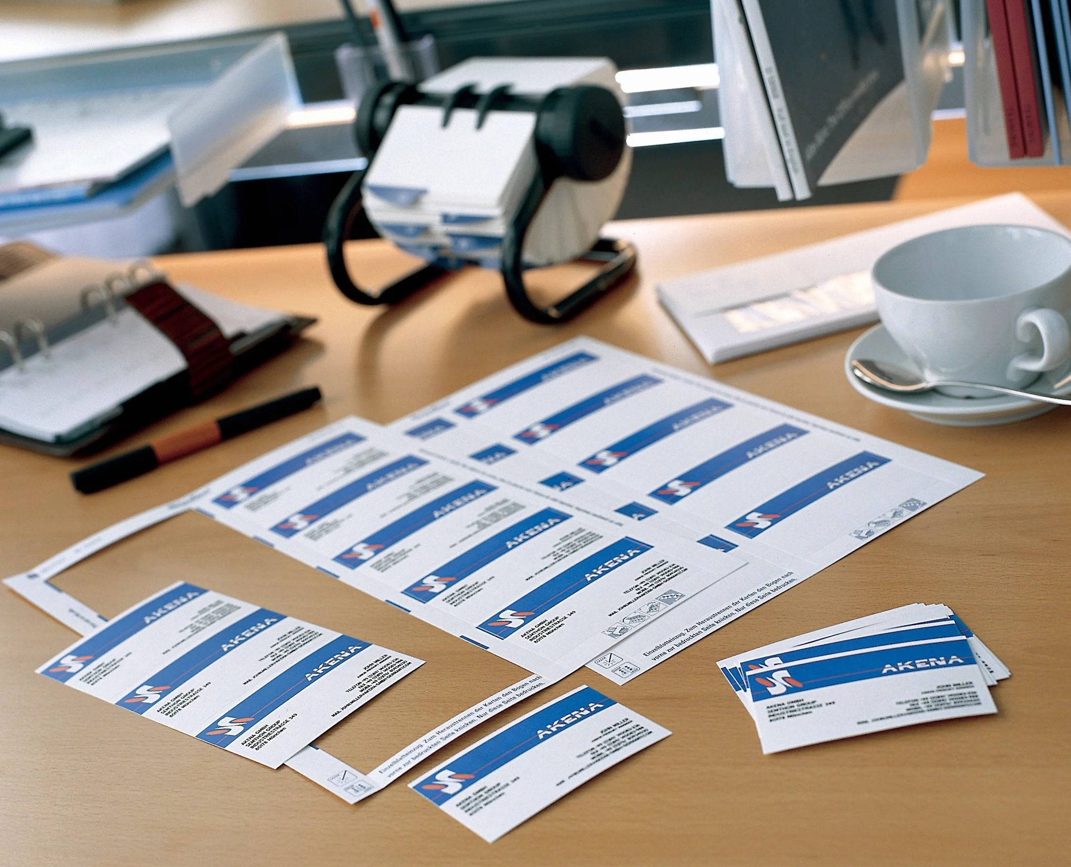 AVERY Pochette cartes de visite 250 pièces 85x54 mm 270g/m² satinée recto verso impression laser