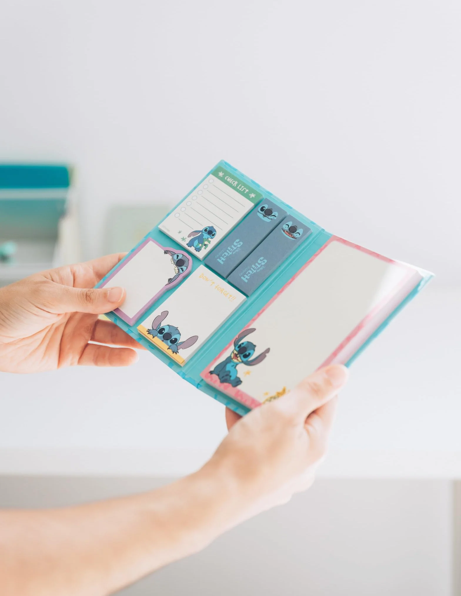 Grupo Erik Pack de Notes Adhésives Disney Stitch Bloc-Notes Repositionnables Fourniture Scolaire Kawaii