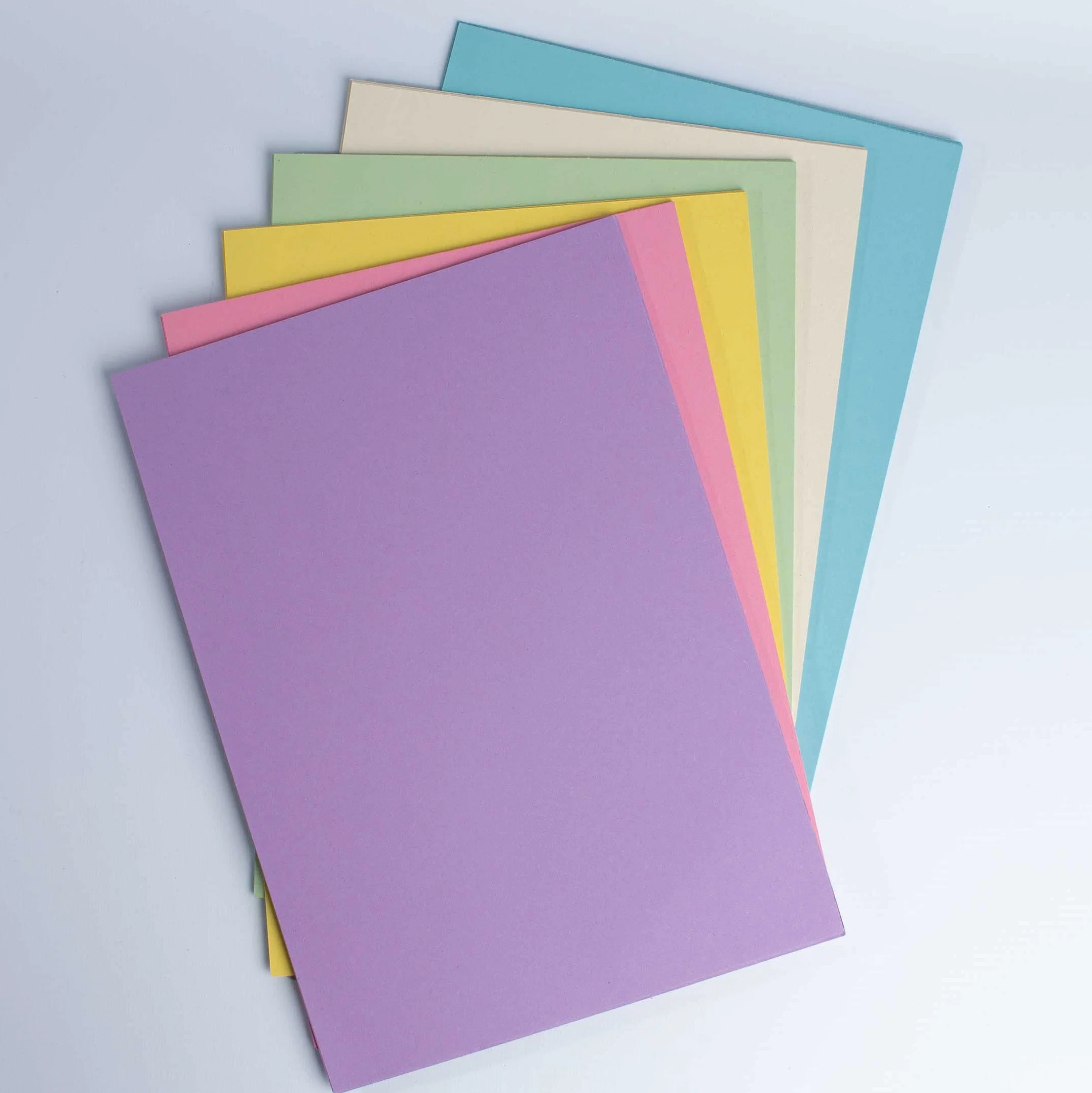 House of Card & Paper Lot de 50 feuilles cartonnées A4 160 g/m² Couleurs pastel arc-en-ciel