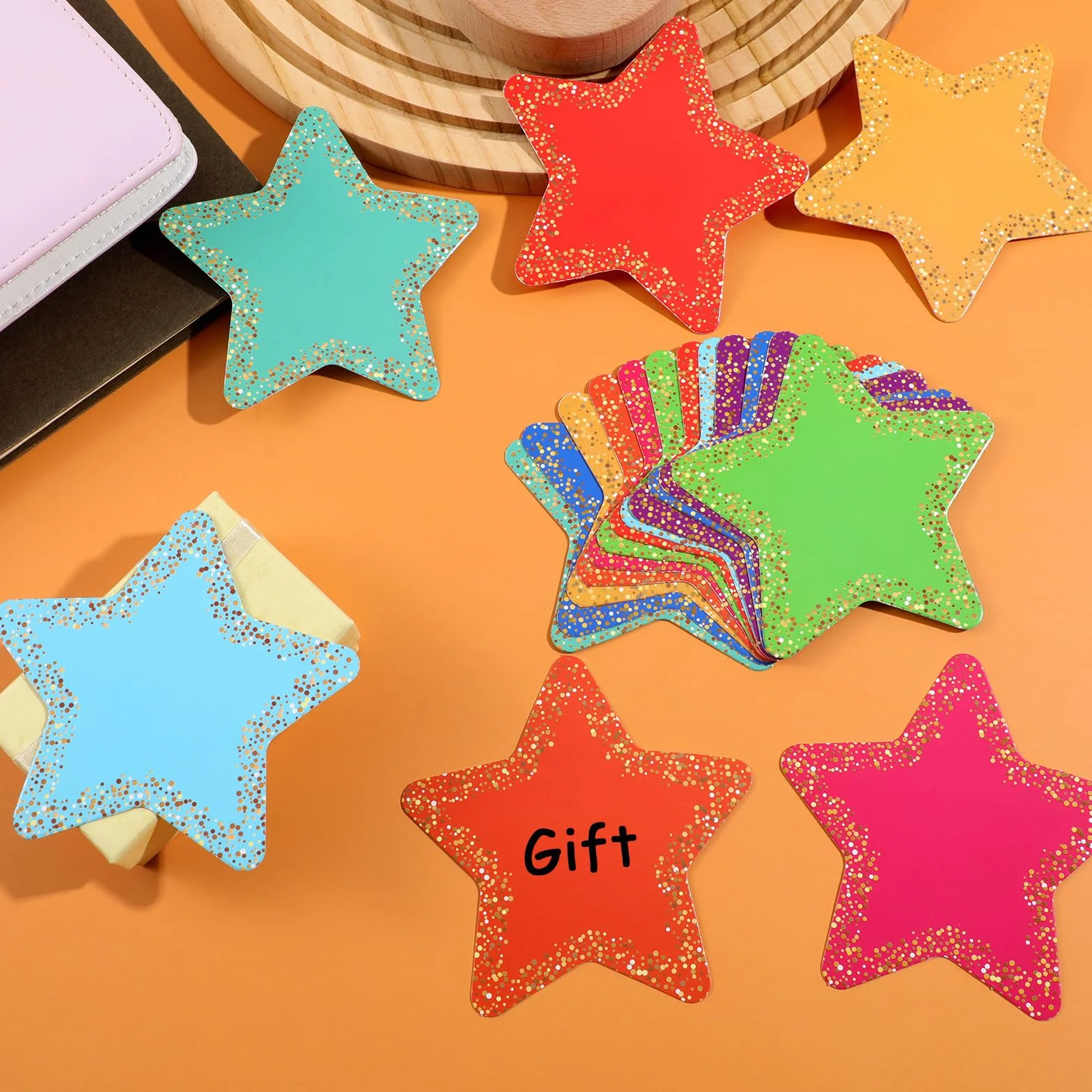Étoiles découpées en papier 8,9 cm pour décoration tableau d'affichage, lot de 108