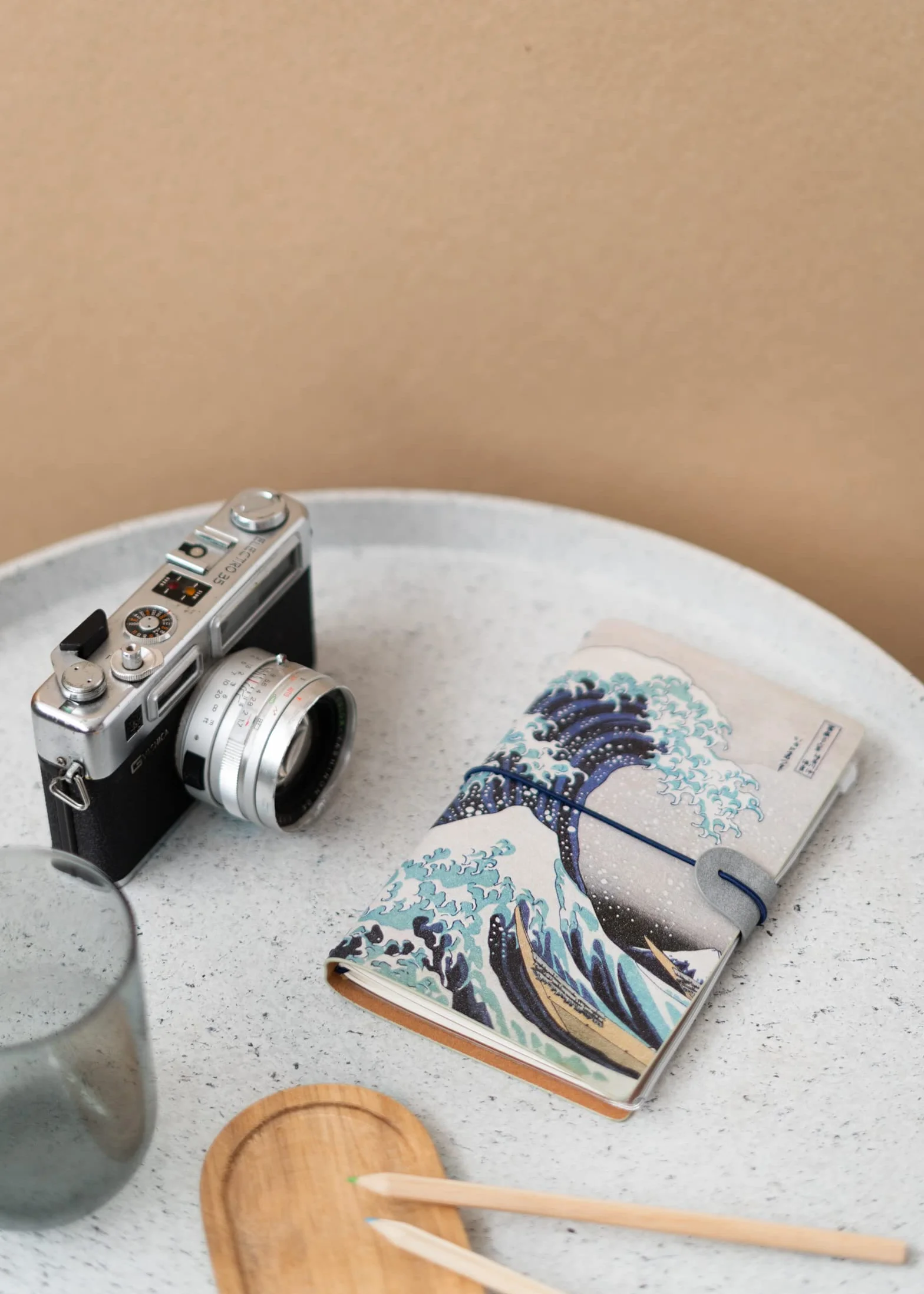 Grupo Erik Ensemble Carnet de Voyage Japon Hokusai Notebook Simili Cuir 2 en 1