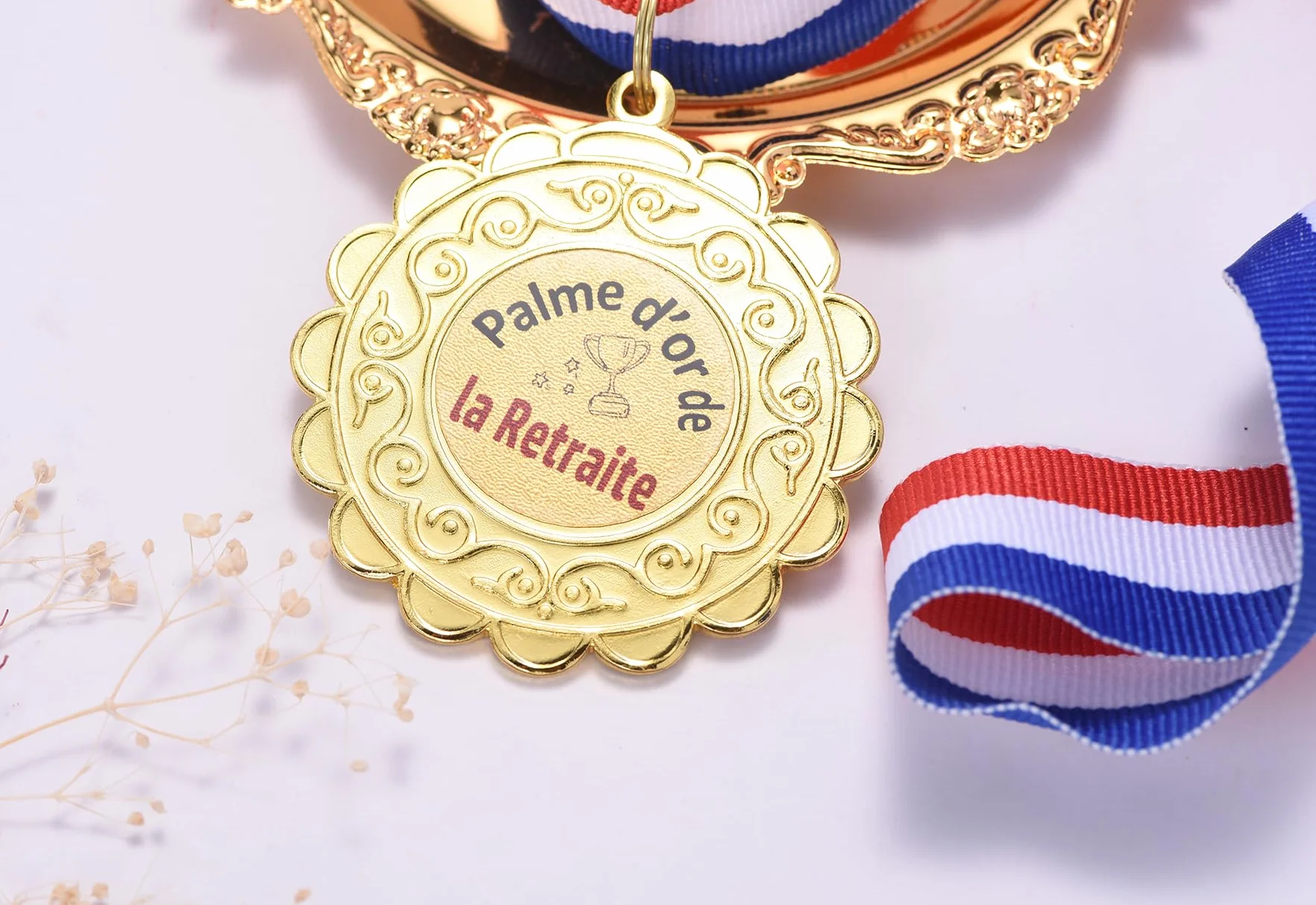 Set Humour XXL Carte de Vœux Retraite Écharpe Médaille Palme Dorée Idée Cadeau Originale