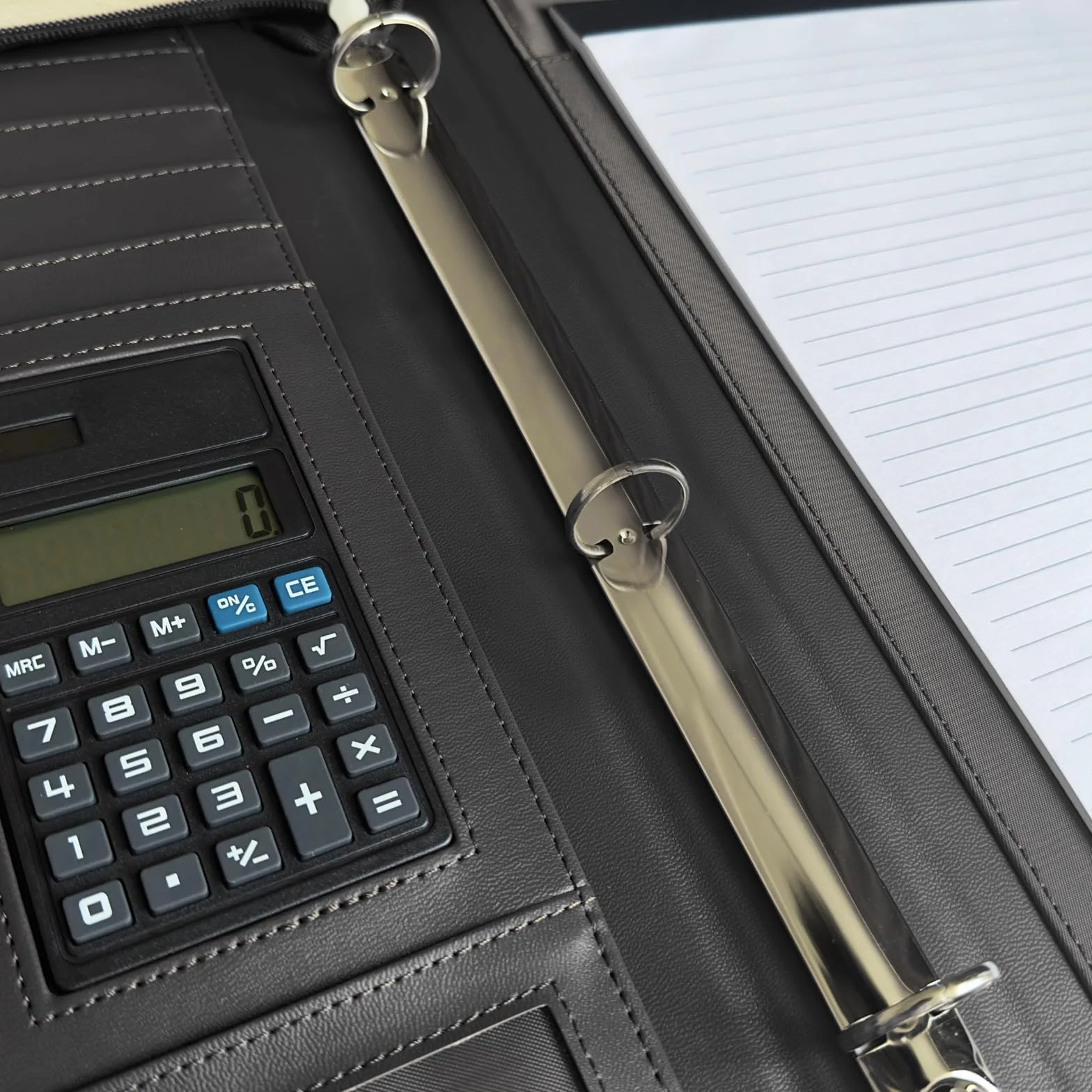 Porte Document à anneaux en O, Portfolio en Cuir PU avec Calculatrice, Noir