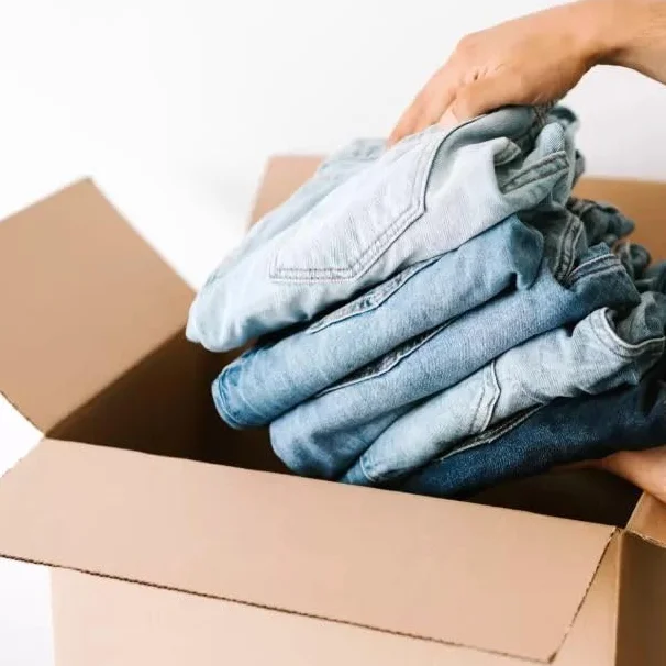 LA TRIBU DU CARTON Kit 10 cartons standard avec poignées