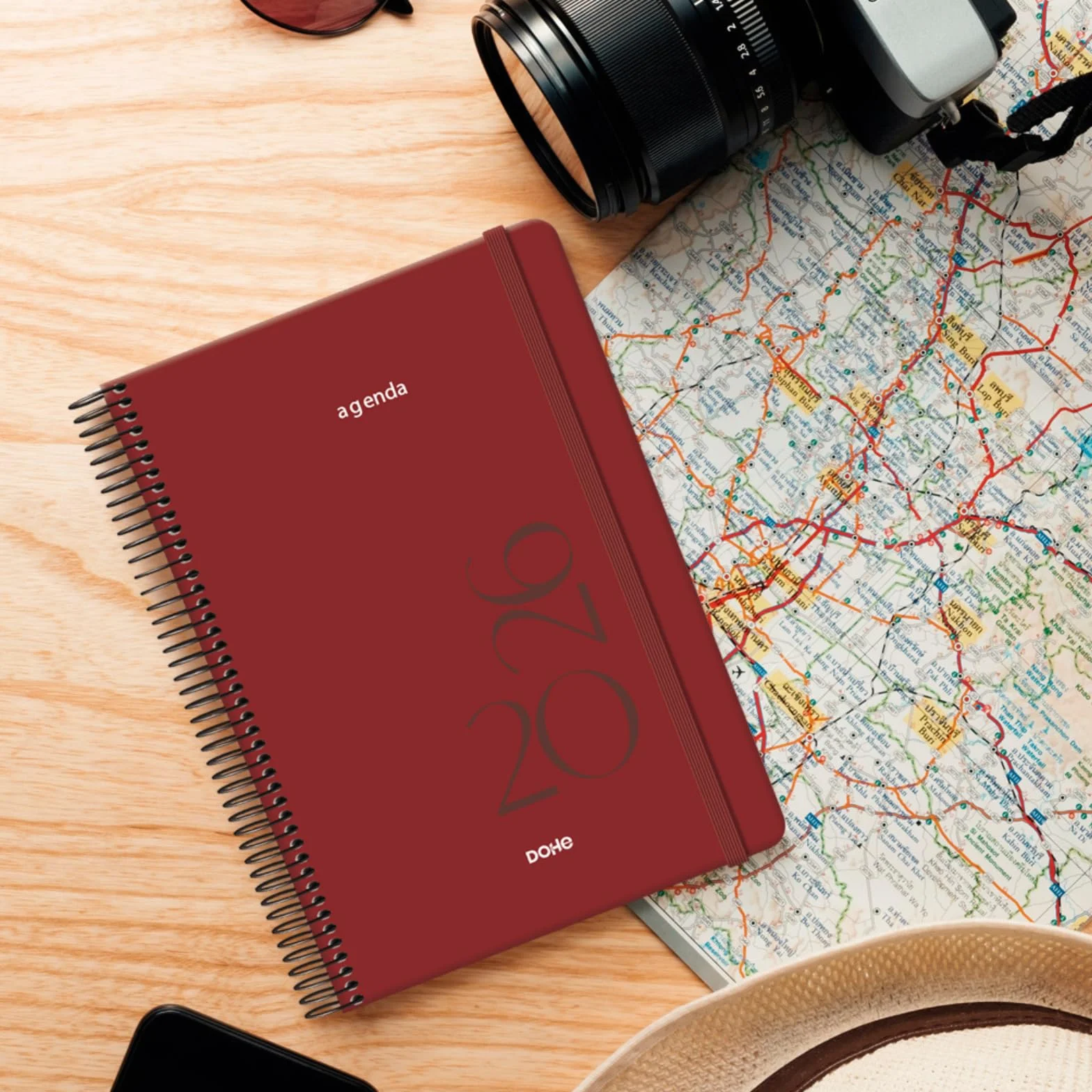 Agenda 2026 Jour par Page A5 14x20 cm Spirale Élastique 12 Mois Planificateur Annuel Espagnol Montana Bordeaux