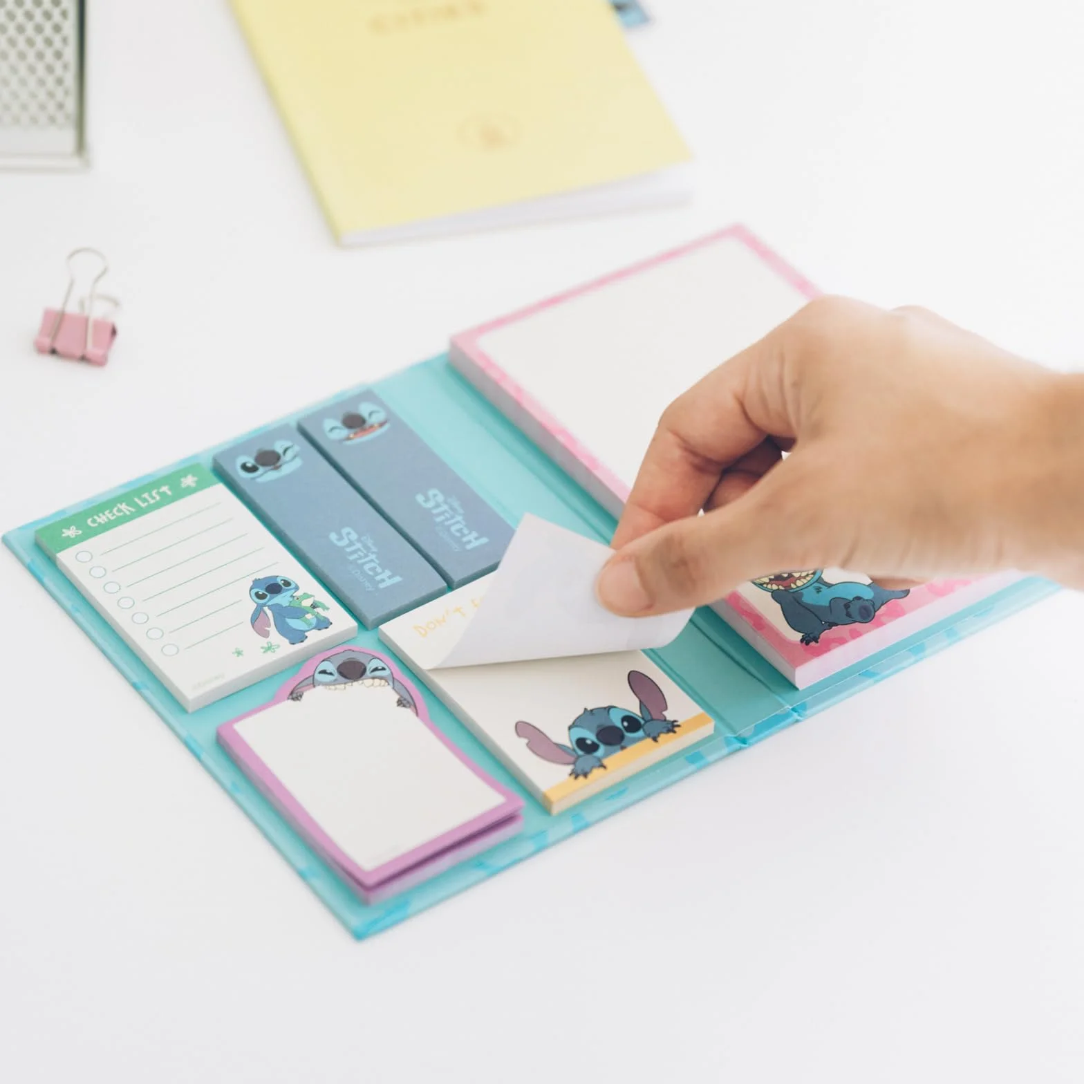 Grupo Erik Pack de Notes Adhésives Disney Stitch Bloc-Notes Repositionnables Fourniture Scolaire Kawaii