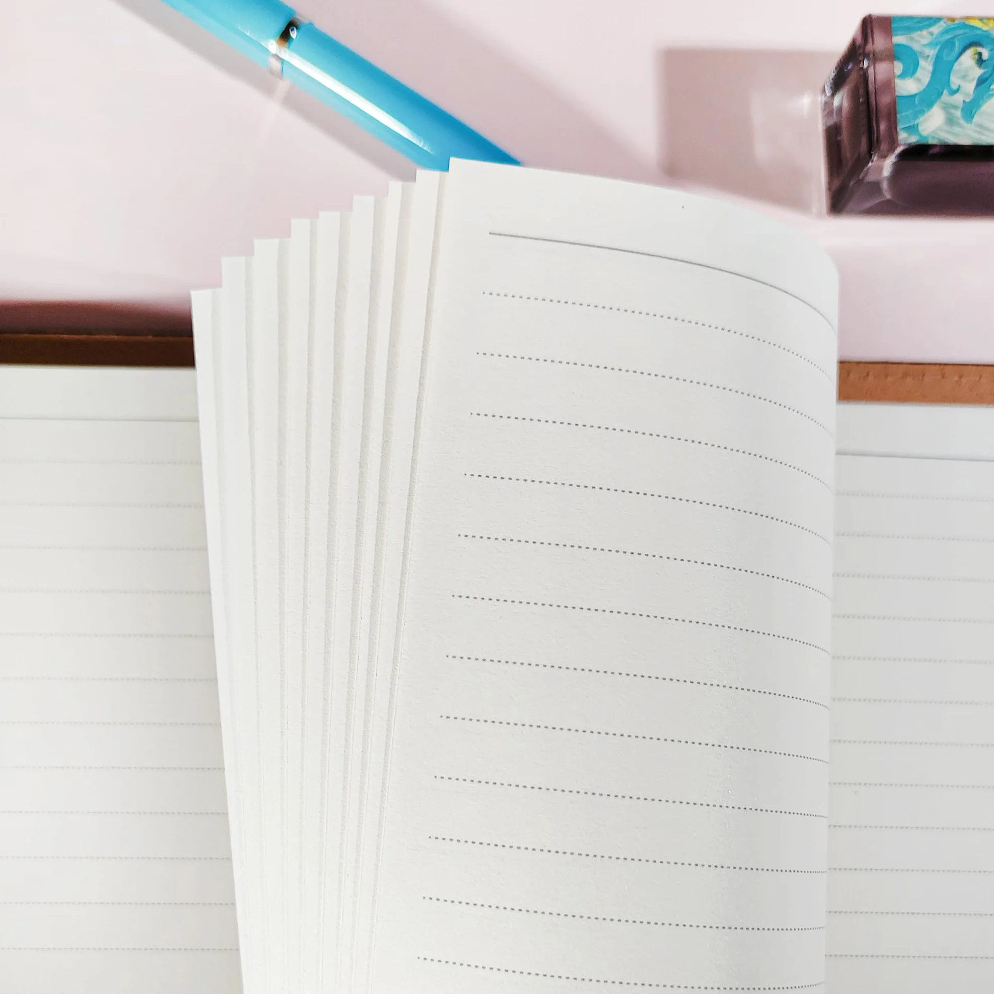 Papier A5 100g/m² Feuilles Volantes Lignées 210 x 142mm Recharge pour Classeur 6 Anneaux Crème