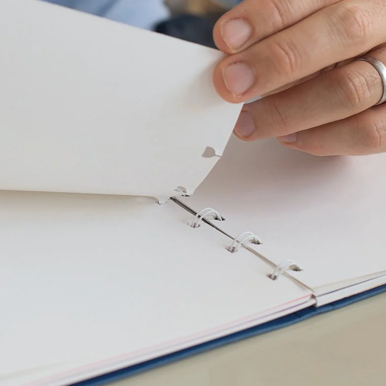 Filofax Carnet de note A4 repositionnable Noir