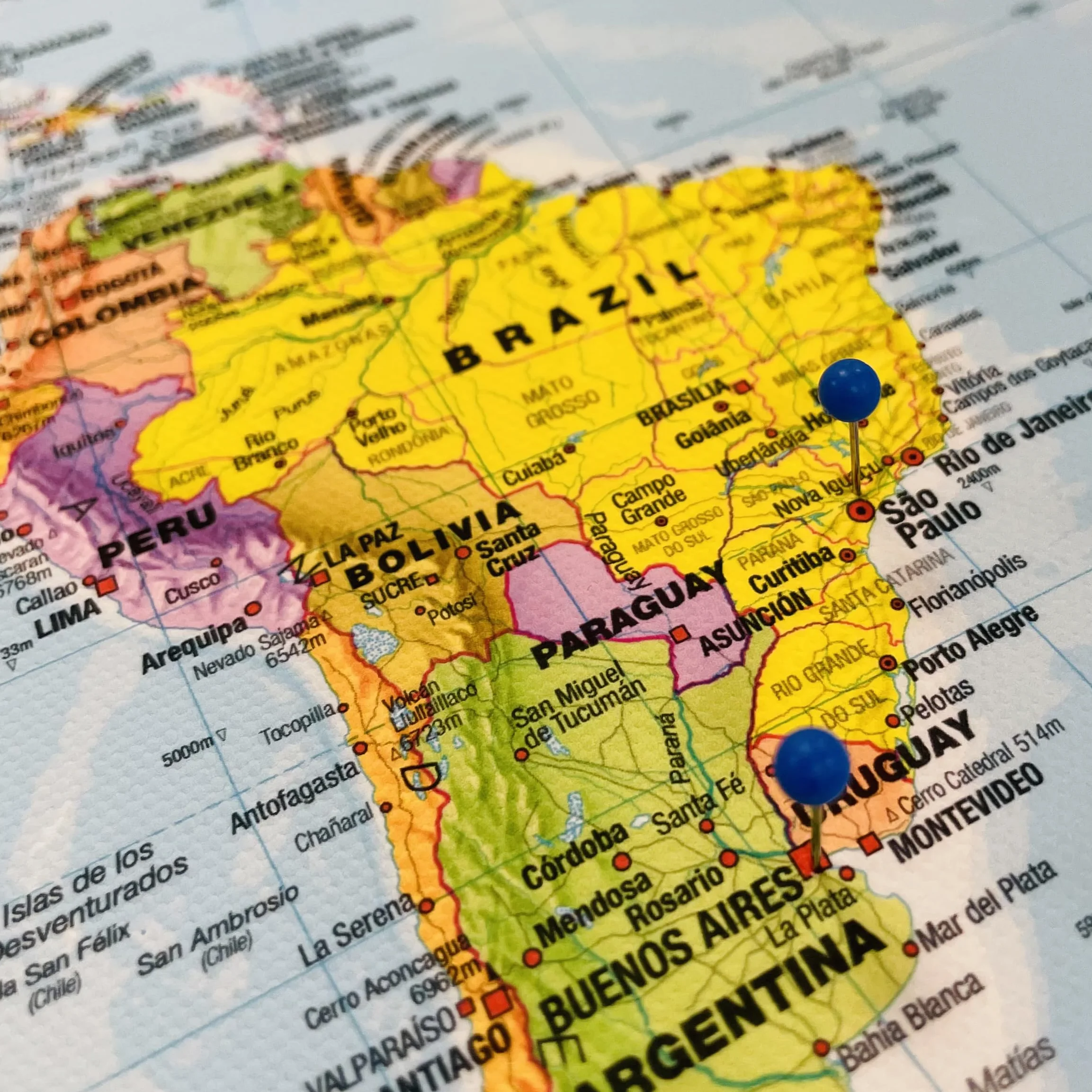 Maps International Carte du monde grande carte du monde encadrée Toile