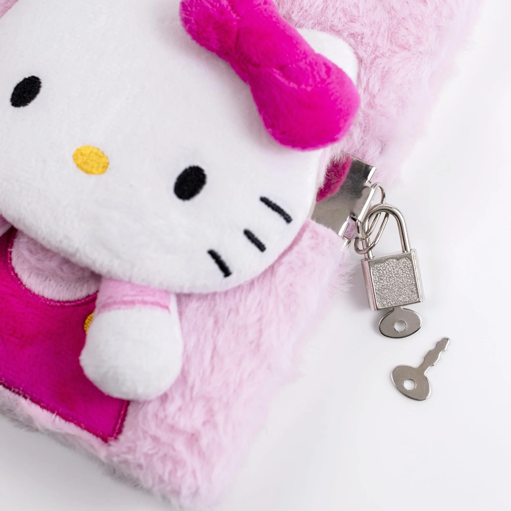 Hello Kitty Journal intime 3D A5 ligné en peluche avec cadenas