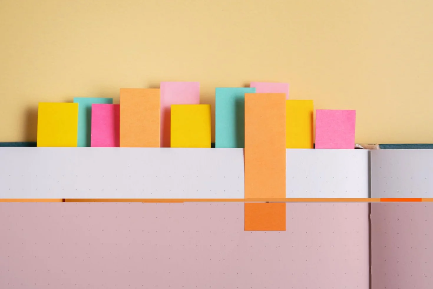 Post-it Marque-Pages En Papier, Pack de 5 Blocs, 15 mm x 50 mm, 100 Feuilles par Bloc, Couleurs Assorties