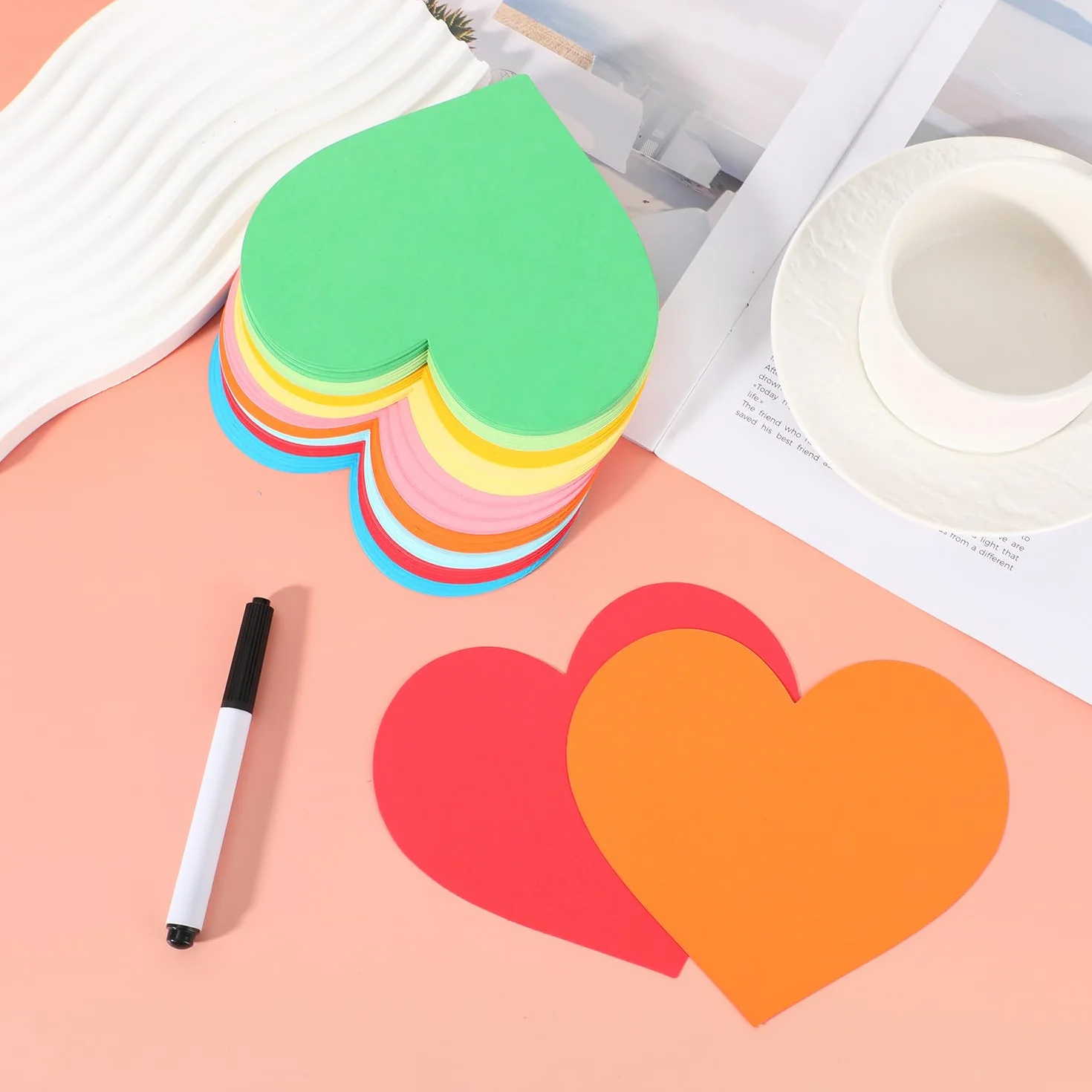 Cœurs Papier Découpés 144pcs Forme Amour 9 Couleurs Carton Grands Die-Cuts Décorations Saint-Valentin