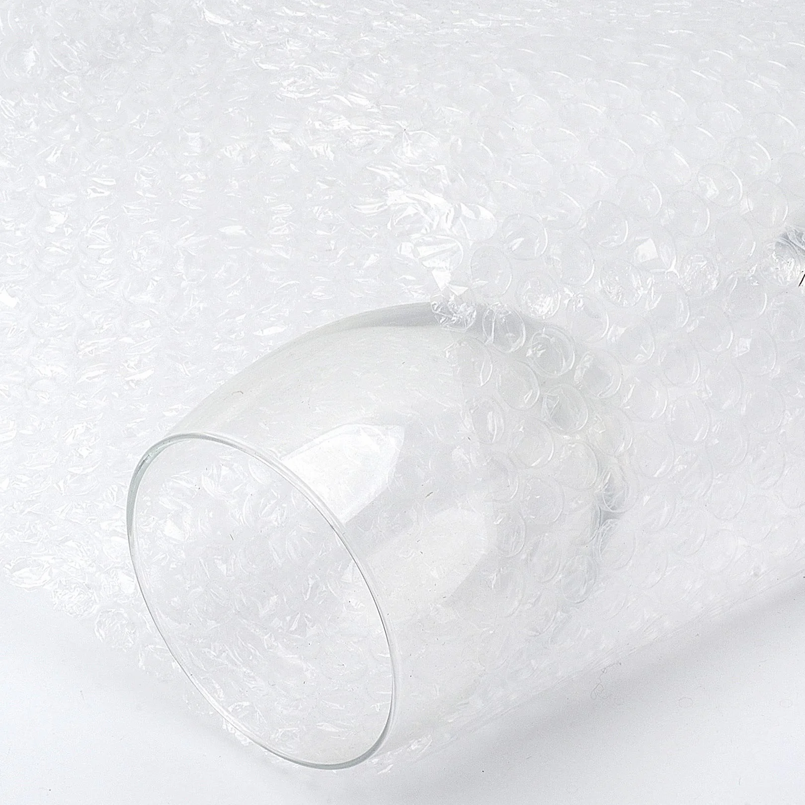 Cymax Papier Bulle 22 m, Film à Bulles d'Air pour Déménagement et Emballage, 300 mm x 11 m/Rouleau, Perforés tous les 30 cm, 20 Autocollants Fragiles Inclus, 2 Rouleaux