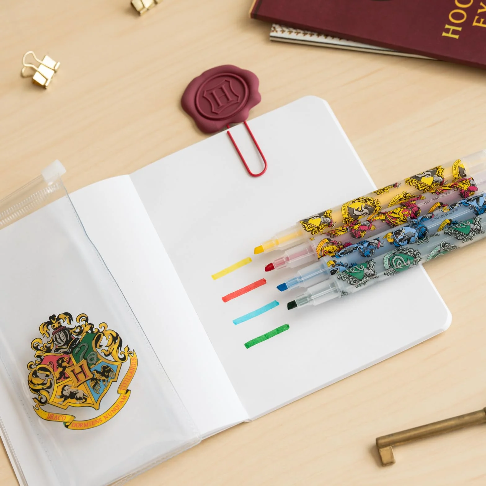 Grupo Erik Harry Potter Papeterie Set Stylo Bille Crayon Surligneurs Carnets A6 Stickers