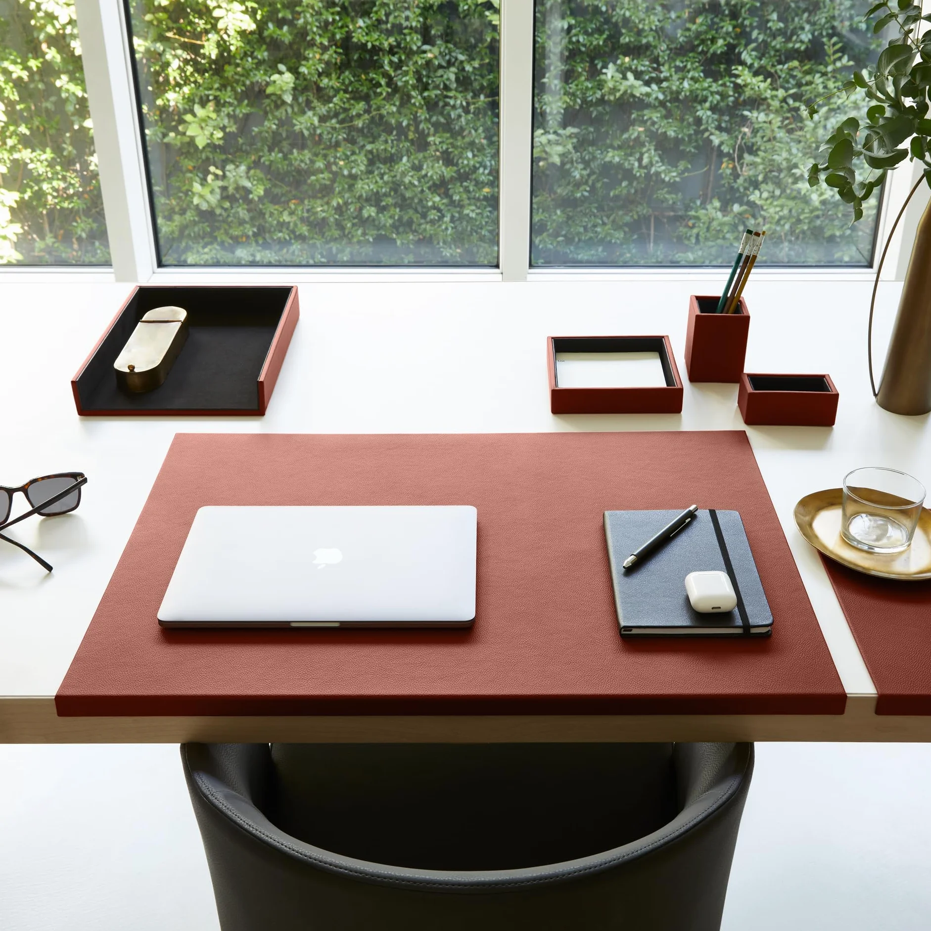 Atena Vide Poche Cuir Véritable Marron Orange Organiseur de Bureau Design Moderne Plateau de Rangement Clés Pièces Monnaie Bijoux 16,5 x 16,5 cm Made in Italy