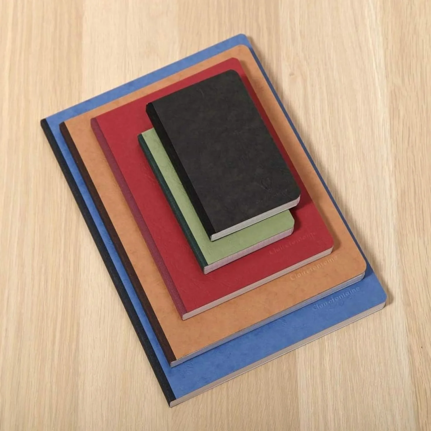 Clairefontaine Nomaddict Carnet Cousu Dos Toilé Tabac A4 21x29,7 cm 192 Pages Lignées Papier 90 g Couverture Carte Lustrée