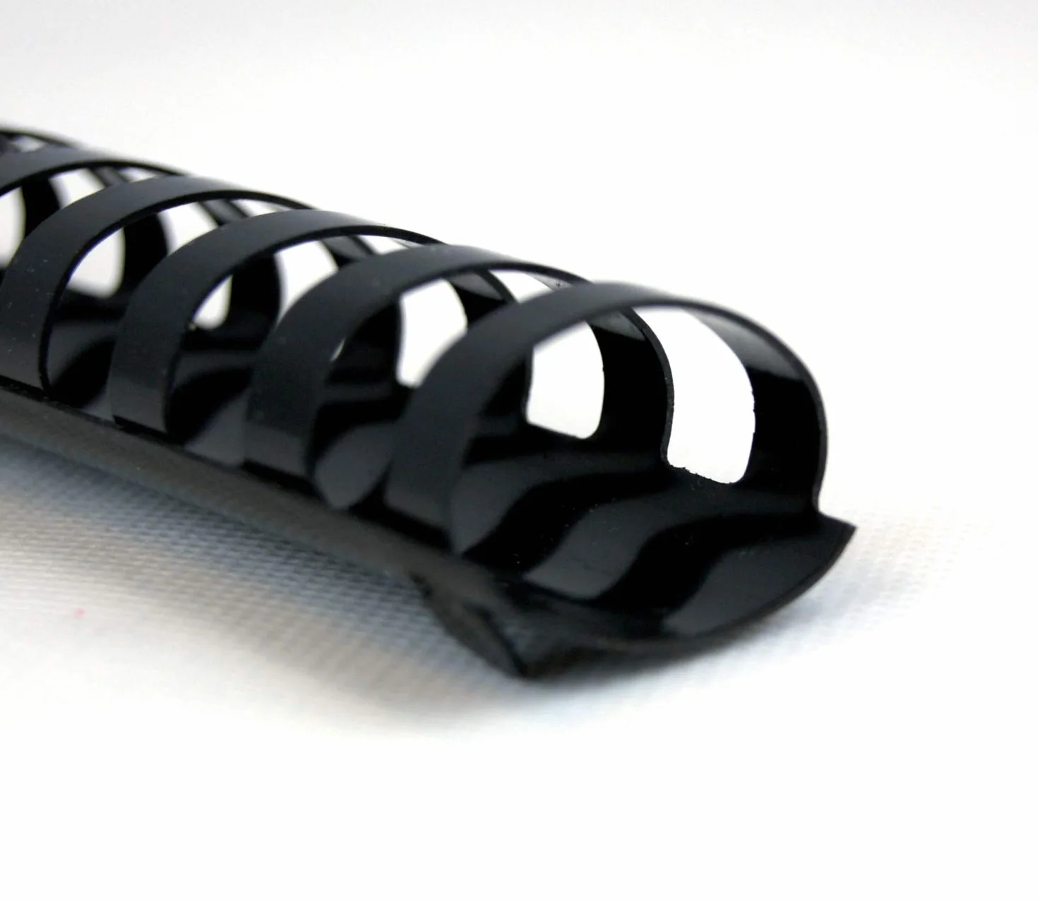 Lot de 50 Peignes Plastique CombBind A4 21 Anneaux 32 mm Reliure Modifiable Noir