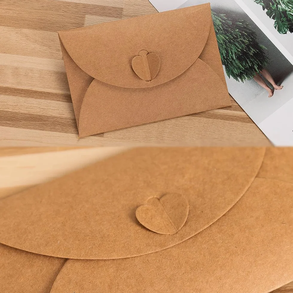 Enveloppes en Papier Kraft avec Cartes Vierges - Mini Enveloppes Coeur pour Cartes Cadeaux DIY Graffiti