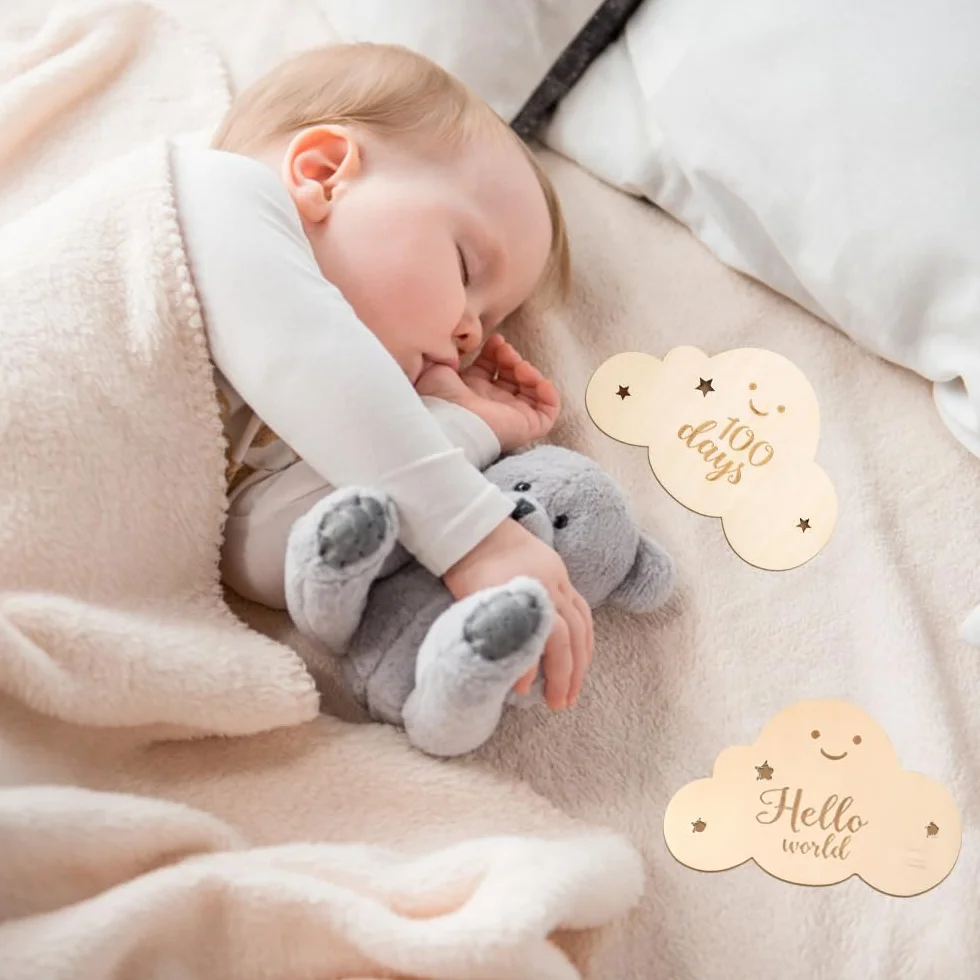 Cartes mensuelles en bois pour bébé - Motif nuage et étoile